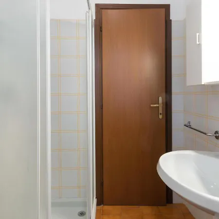 בית נופש Ronco - Vna215 By Interhome *